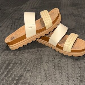 Reef Women's Cream and Tan Slide Sandals